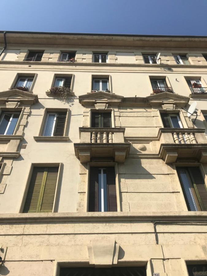 Stanza Privata Con Bagno A 15 Minuti Da Duomo Apartamento Sesto San Giovanni Exterior foto